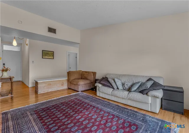 Photo 3 of Single family home for sale at 4337 Cedar Mountain Dr, Waco, TX 76708 | MLS# 619902 | Listing updated on 2026-09-14