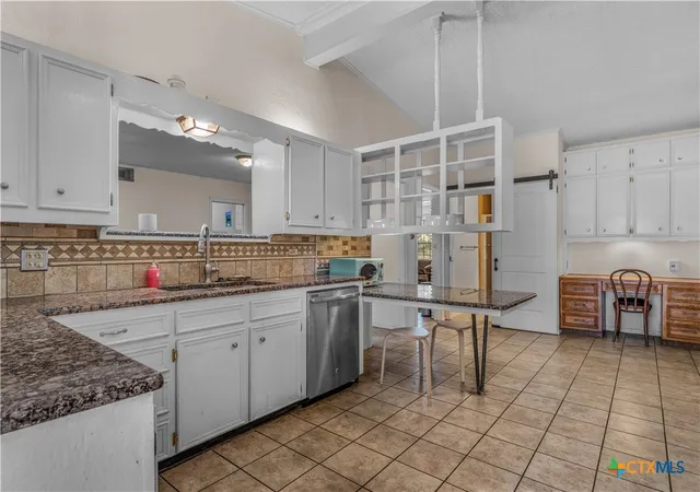 Photo 3 of Single family home for sale at 4337 Cedar Mountain Dr, Waco, TX 76708 | MLS# 619902 | Listing updated on 2026-09-14
