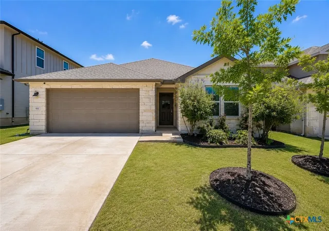 Photo 2 of Single family home for sale at 632 Wild Spur Ln, Liberty Hill, TX 78642 | MLS# 619381 | Listing updated on 2026-10-01