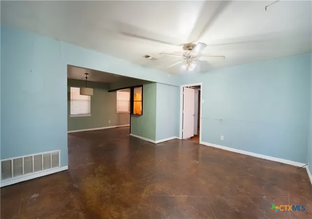 Photo 3 of Single family home for sale at 2802 Hillside Dr, Killeen, TX 76543 | MLS# 619926 | Listing updated on 2026-08-06