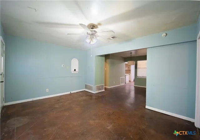 Photo 3 of Single family home for sale at 2802 Hillside Dr, Killeen, TX 76543 | MLS# 619926 | Listing updated on 2026-08-06