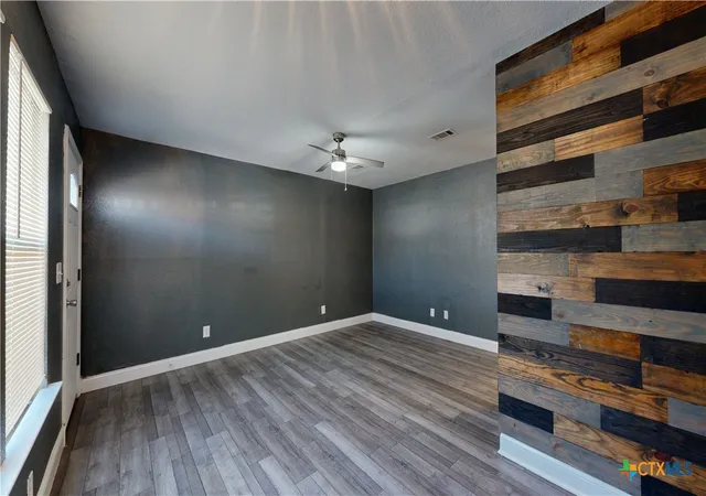 Listing Photo 2 - Condo for sale in building located at 906 Estelle Ave, Killeen, TX 76541