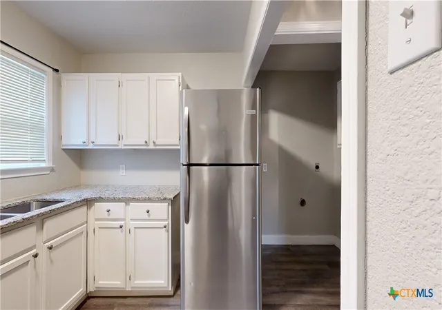 Photo 3 of House for sale at 906 Estelle Ave, Killeen, TX 76541 | MLS# 620018 | Listing updated on 2026-09-10