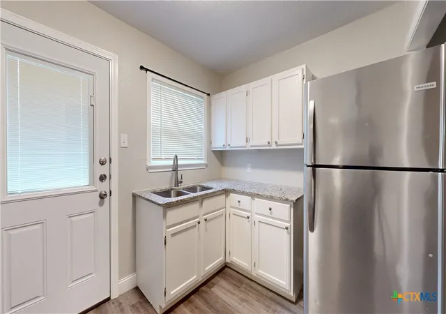 Photo 4 of House for sale at 906 Estelle Ave, Killeen, TX 76541 | MLS# 620018 | Listing updated on 2026-09-10