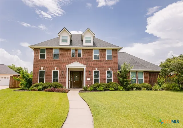 Photo 1 of Single family home for sale at 101 Legend Dr, Victoria, TX 77904 | MLS# 620023 | Listing updated on 2026-08-27
