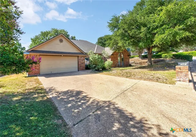 Photo 3 of Single family home for sale at 1905 Mcginnis Ct, Harker Heights, TX 76548 | MLS# 619373 | Listing updated on 2026-09-10
