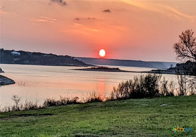 Photo 2 of Single family home for sale at 11 Ridgewood Dr, Morgans Point Resort, TX 76513 | MLS# 620025 | Listing updated on 2026-10-07