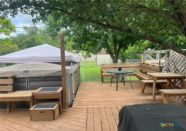 Photo 4 of Single family home for sale at 11 Ridgewood Dr, Morgans Point Resort, TX 76513 | MLS# 620025 | Listing updated on 2026-10-07