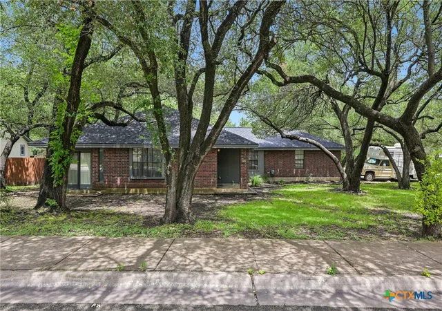 Photo 2 of Single family home for sale at 606 Prize Oaks Dr, Cedar Park, TX 78613 | MLS# 620068 | Listing updated on 2026-09-15