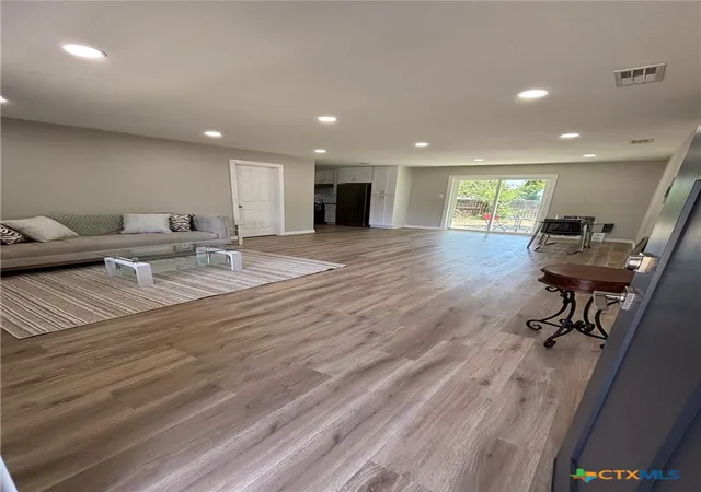 Photo 1 of Single family home for sale at 1214 Ridgemont, Killeen, TX 76549 | MLS# 617166 | Listing updated on 2026-10-02