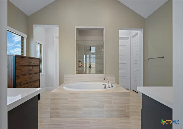 Photo 4 of Single family home for sale at 1925 Luna St, New Braunfels, TX 78132 | MLS# 620079 | Listing updated on 2026-08-23