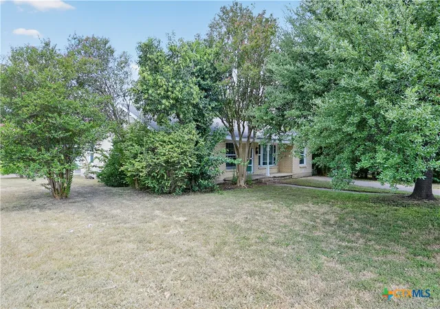 Photo 3 of Single family home for sale at 1518 S 37th Street, Temple, TX 76504 | MLS# 620117 | Listing updated on 2026-10-05