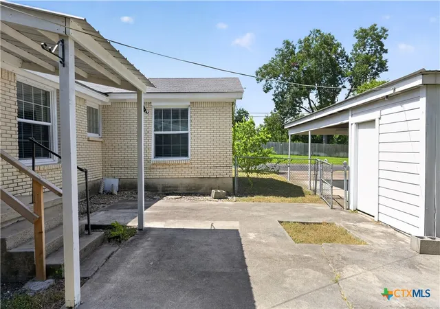 Photo 3 of Single family home for sale at 1518 S 37th Street, Temple, TX 76504 | MLS# 620117 | Listing updated on 2026-10-05