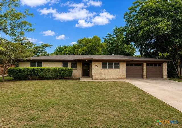 Photo 1 of Sale Pending at 101 E Xavier Ave, Temple, TX 76501 | MLS# 620119 | Listing updated on 2026-08-29