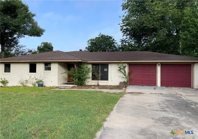Photo 1 of Sale Pending at 2606 Blue Jay Dr, Temple, TX 76502 | MLS# 618702 | Listing updated on 2026-08-08