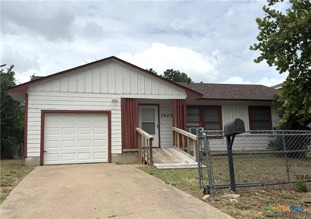 Photo 1 of Sale Pending at 1405 E Ave H, Killeen, TX 76541 | MLS# 619340 | Listing updated on 2026-08-28