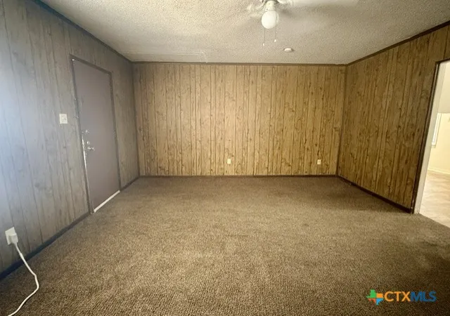 Photo 2 of Sale Pending at 1405 E Ave H, Killeen, TX 76541 | MLS# 619340 | Listing updated on 2026-08-28