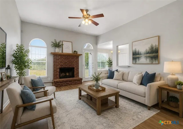 Photo 3 of Single family home for sale at 521 Woodlake Dr, Mc Queeney, TX 78123 | MLS# 619762 | Listing updated on 2026-10-03