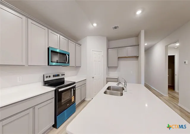 Photo 3 of Sale Pending at 106 Hugh Dr, Rogers, TX 76569 | MLS# 620290 | Listing updated on 2026-09-13