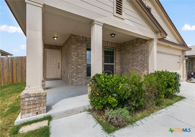 Photo 3 of Single family home for sale at 109 Midas Ln, Jarrell, TX 76537 | MLS# 620301 | Listing updated on 2026-08-25