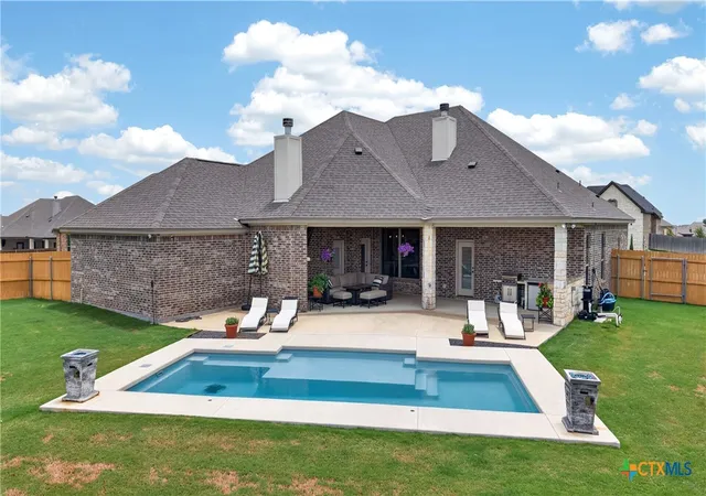 Photo 2 of Sale Pending at 500 Oak Dr, Troy, TX 76579 | MLS# 620305 | Listing updated on 2026-08-06