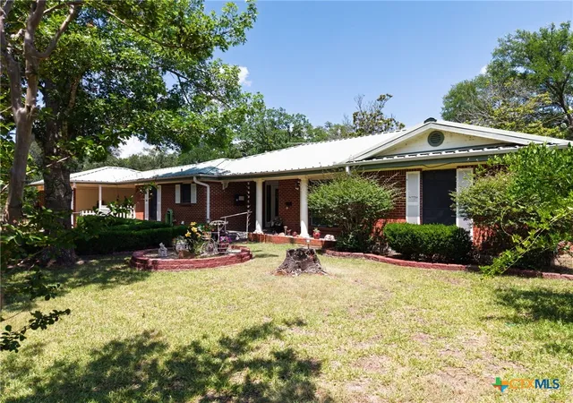 Photo 2 of Single family home for sale at 105 Lms Ln, Gatesville, TX 76528 | MLS# 620383 | Listing updated on 2026-08-26