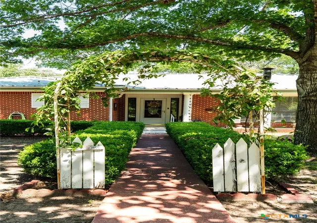 Photo 3 of Single family home for sale at 105 Lms Ln, Gatesville, TX 76528 | MLS# 620383 | Listing updated on 2026-08-26