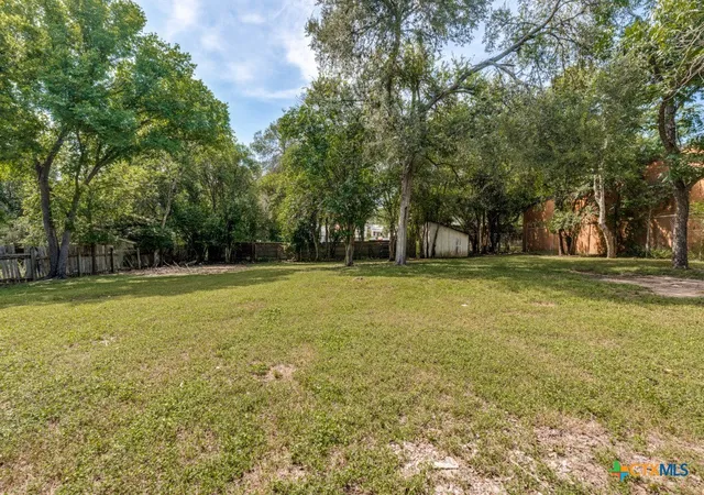 Photo 1 of Land for sale at 1412 W Hopkins St, San Marcos, TX 78666 | MLS# 620427 | Listing updated on 2026-09-16