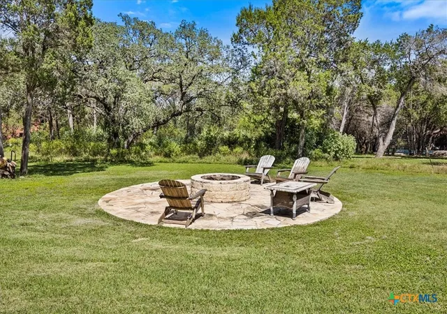 Photo 4 of Single family home for sale at 5 Horseshoe Trl, New Braunfels, TX 78132 | MLS# 620085 | Listing updated on 2026-09-01