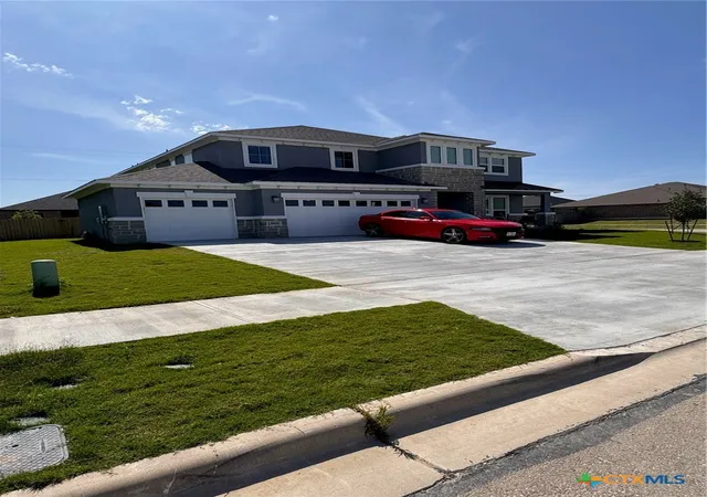 Photo 1 of Sale Pending at 8601 Platinum Dr, Killeen, TX 76542 | MLS# 620444 | Listing updated on 2026-09-14