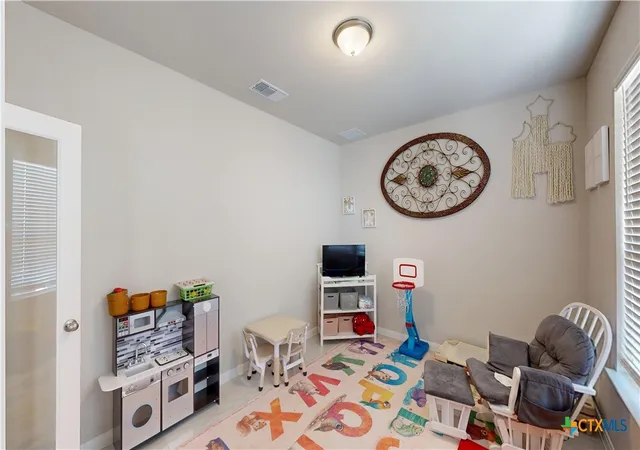 Photo 3 of Sale Pending at 8601 Platinum Dr, Killeen, TX 76542 | MLS# 620444 | Listing updated on 2026-09-14