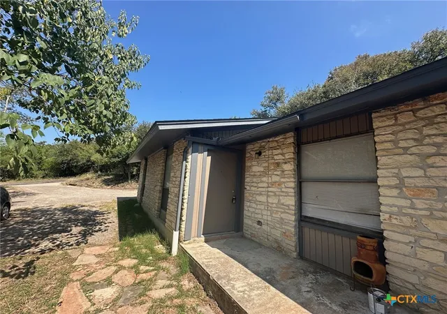 Photo 2 of Multi family home for sale at 1103 Hillyer St #A/B, San Marcos, TX 78666 | MLS# 620366 | Listing updated on 2026-09-04