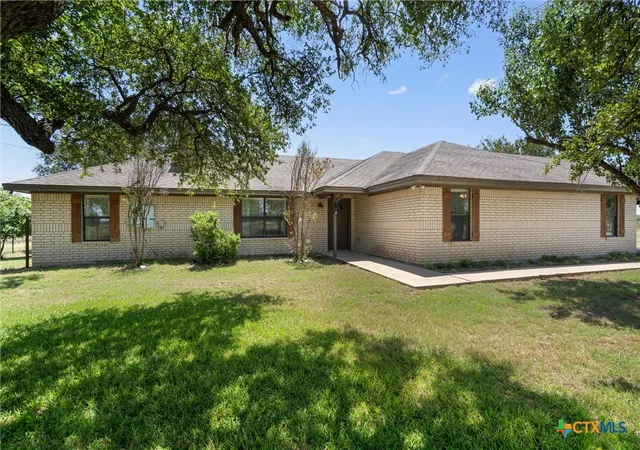 Photo 2 of Single family home for sale at 349 Seven Ranch Rd, Salado, TX 76571 | MLS# 620515 | Listing updated on 2026-09-16