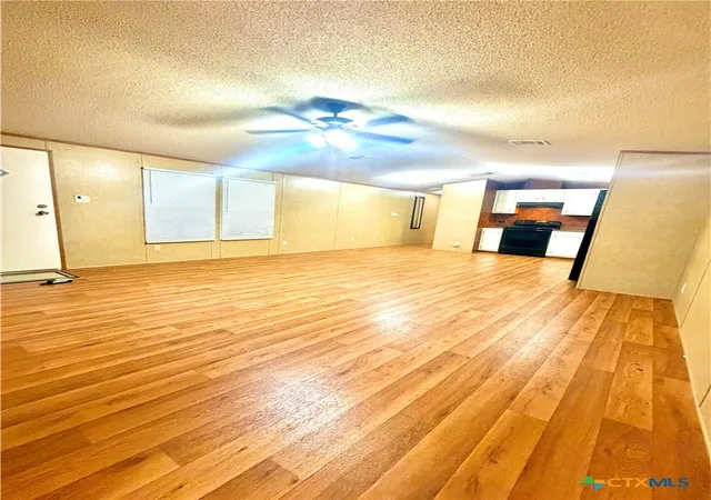 Photo 2 of Sale Pending at 163 Quail Run St, Canyon Lake, TX 78133 | MLS# 620532 | Listing updated on 2026-08-03