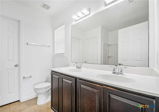 Photo 4 of Single family home for sale at 9302 Bowfield Dr, Killeen, TX 76542 | MLS# 620161 | Listing updated on 2026-10-07