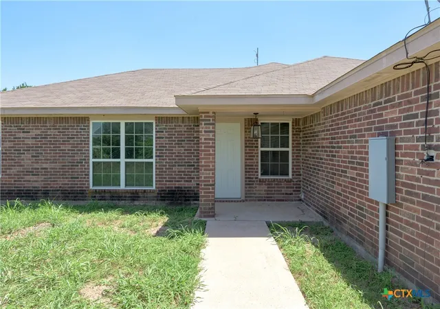 Photo 3 of Single family home for sale at 815 Rocky Ln, Copperas Cove, TX 76522 | MLS# 620582 | Listing updated on 2026-09-18