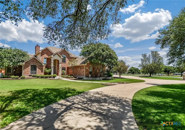 Photo 2 of Single family home for sale at 200 Diamond Trl, Georgetown, TX 78633 | MLS# 619885 | Listing updated on 2026-08-28