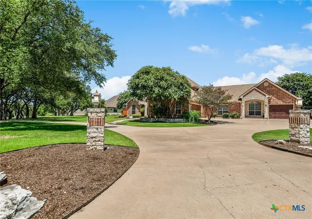 Photo 3 of Single family home for sale at 200 Diamond Trl, Georgetown, TX 78633 | MLS# 619885 | Listing updated on 2026-08-28