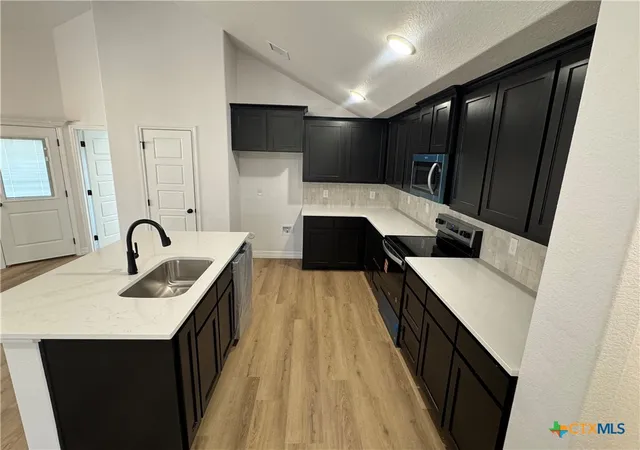 Photo 3 of Single family home for sale at 4905 Miranda Dr, Belton, TX 76513 | MLS# 620463 | Listing updated on 2026-09-03