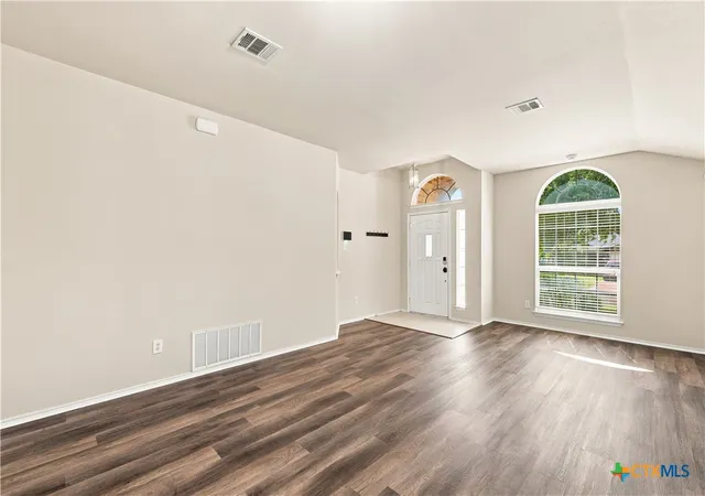 Photo 3 of Single family home for sale at 6541 Serena Ln, Woodway, TX 76712 | MLS# 620613 | Listing updated on 2026-09-10