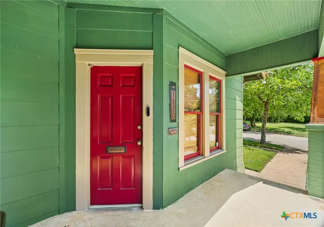 Photo 3 of Single family home for sale at 1120 N 1st Street, Temple, TX 76501 | MLS# 620493 | Listing updated on 2026-08-27