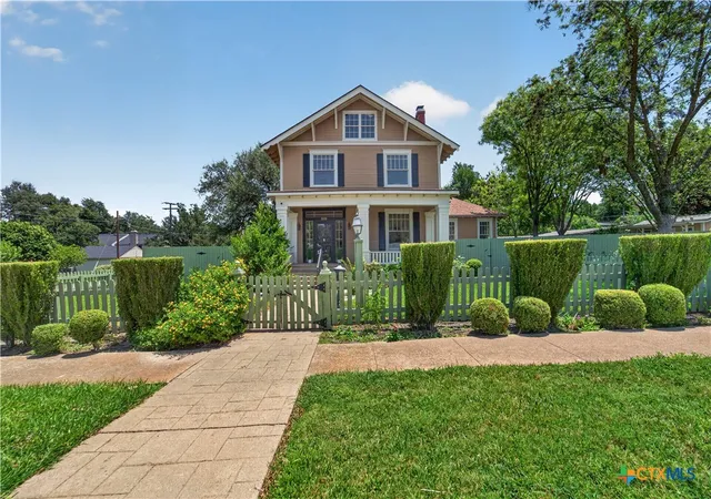 Photo 1 of Single family home for sale at 819 N 13th Street, Temple, TX 76501 | MLS# 620633 | Listing updated on 2026-08-29