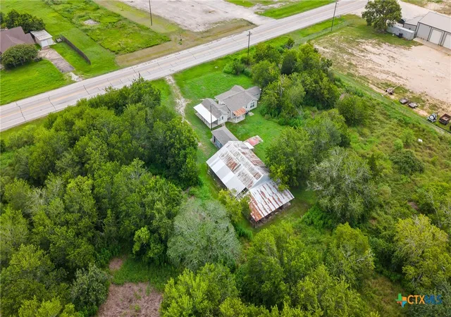 Photo 3 of Sale Pending at 1409 W Main St, Edna, TX 77957 | MLS# 620662 | Listing updated on 2026-08-11