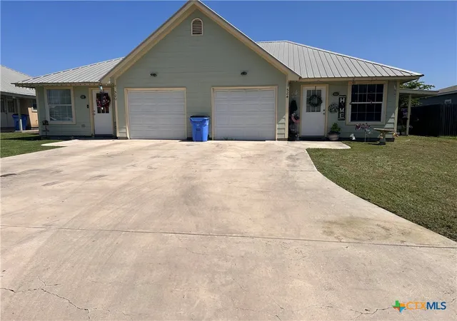 Photo 1 of House for sale at 522 Baxter, Seguin, TX 78155 | MLS# 620490 | Listing updated on 2026-10-06