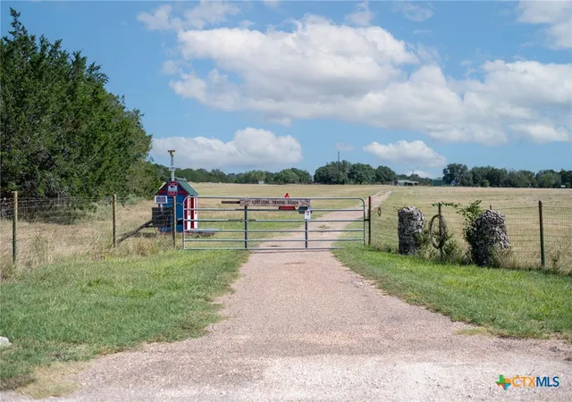 Photo 2 of Single family home for sale at 853 County Rd 4390, Kempner, TX 76539 | MLS# 620690 | Listing updated on 2026-08-19