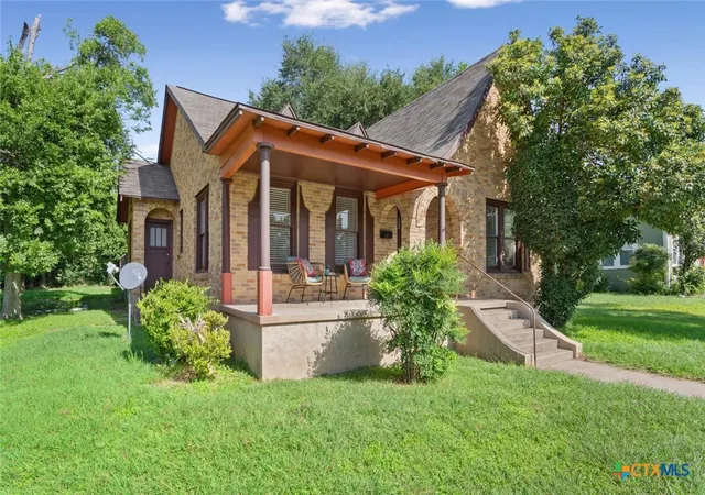 Photo 4 of Single family home for sale at 1800 N 7th Street, Temple, TX 76501 | MLS# 620122 | Listing updated on 2026-08-20