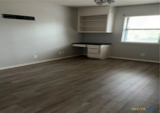 Photo 2 of Single family home for sale at 1413 S Roy Reynolds Dr, Killeen, TX 76543 | MLS# 620747 | Listing updated on 2026-08-28