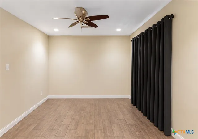 Photo 3 of Single family home for sale at 504 Maplewood Dr, Victoria, TX 77901 | MLS# 620846 | Listing updated on 2026-08-06