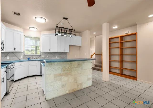 Photo 4 of Sale Pending at 913 County Rd 220, Florence, TX 76527 | MLS# 620265 | Listing updated on 2026-09-15