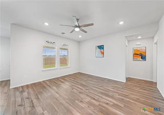 Photo 4 of Single family home for sale at 1137 Laila Ln, Belton, TX 76513 | MLS# 620431 | Listing updated on 2026-09-08